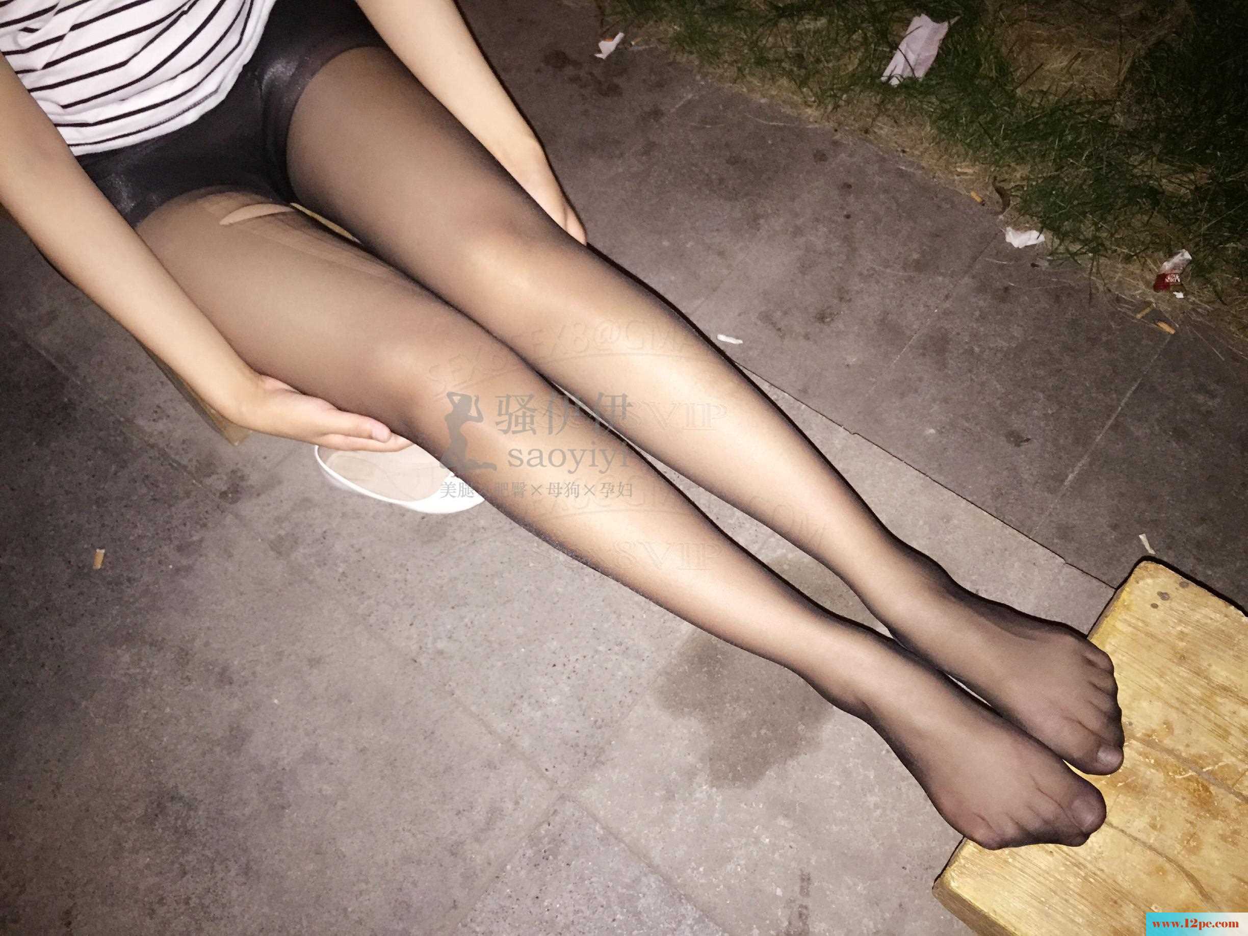 路灯下夜朦胧(30P)
