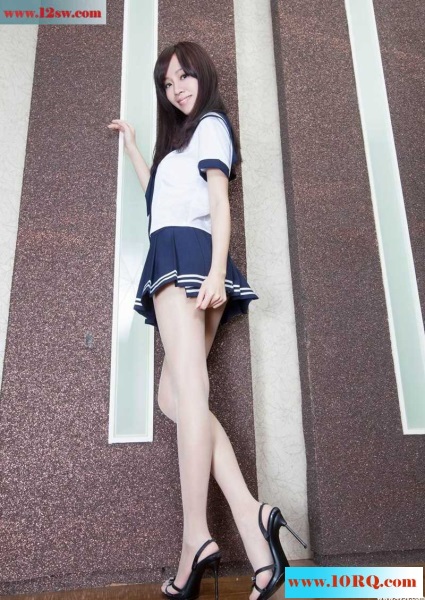 长腿美女高中校服丝袜写真(14P)