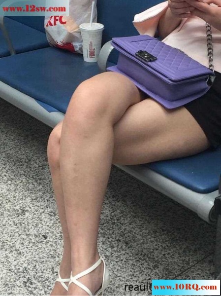 收集的一些街拍丝袜图片(25P)