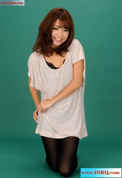 性感黑丝短发小美女(15p)