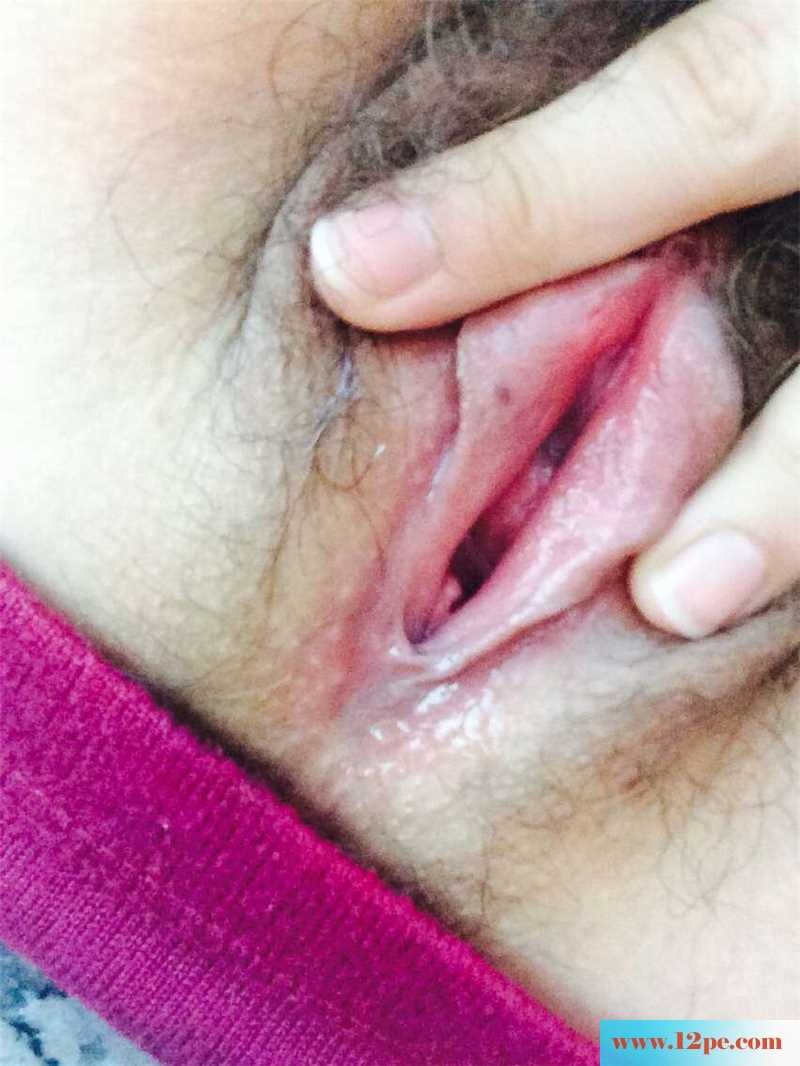 <!-- 标题采集开始 -->媳妇不好好上班，没事就跑厕所自拍勾引我。小<!-- 标题采集结束 -->