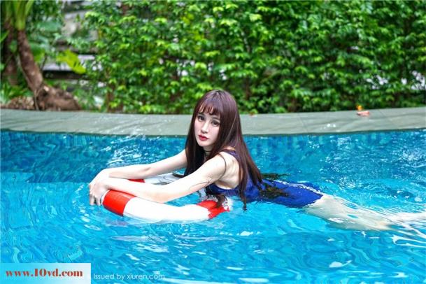 <!-- 标题采集开始 -->泳池中玩水的性感青春美女【11P】<!-- 标题采集结束 -->