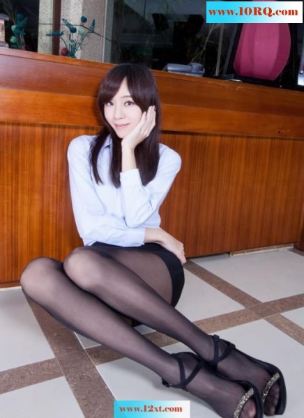 <!-- 标题采集开始 -->双重气质掳获你的心模特(17P)<!-- 标题采集结束 -->