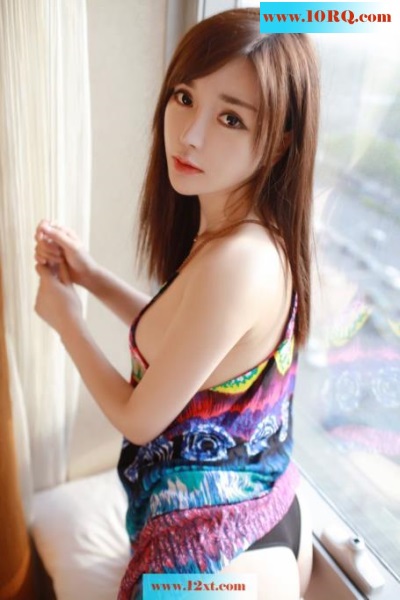 酥胸美眉冷艳私房眼神超迷人(13p)