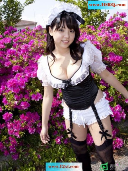 <!-- 标题采集开始 -->贪玩的女佣把宠物犬溜没了-(15P)<!-- 标题采集结束 -->