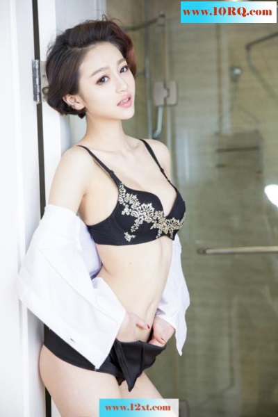 <!-- 标题采集开始 -->性感空姐文静真正的小身材大诱惑【50P】<!-- 标题采集结束 -->