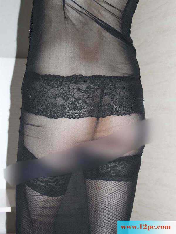 <!-- 标题采集开始 -->薄纱礼服下女性最私密的器官一览无余(16P)<!-- 标题采集结束 -->