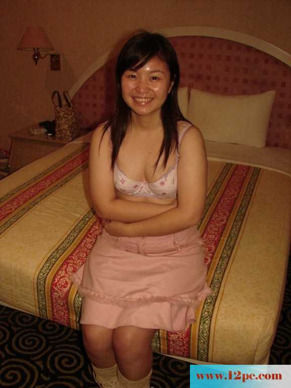 <!-- 标题采集开始 -->初中女教师自拍照意外流出(13P)<!-- 标题采集结束 -->
