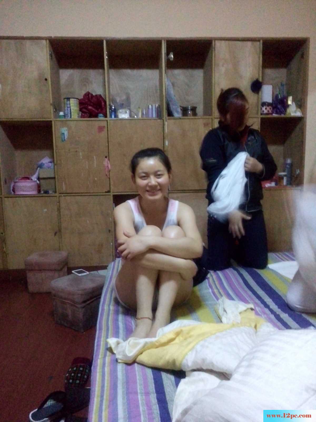 <!-- 标题采集开始 -->30岁的人妻熟女无法忘怀(11P)<!-- 标题采集结束 -->