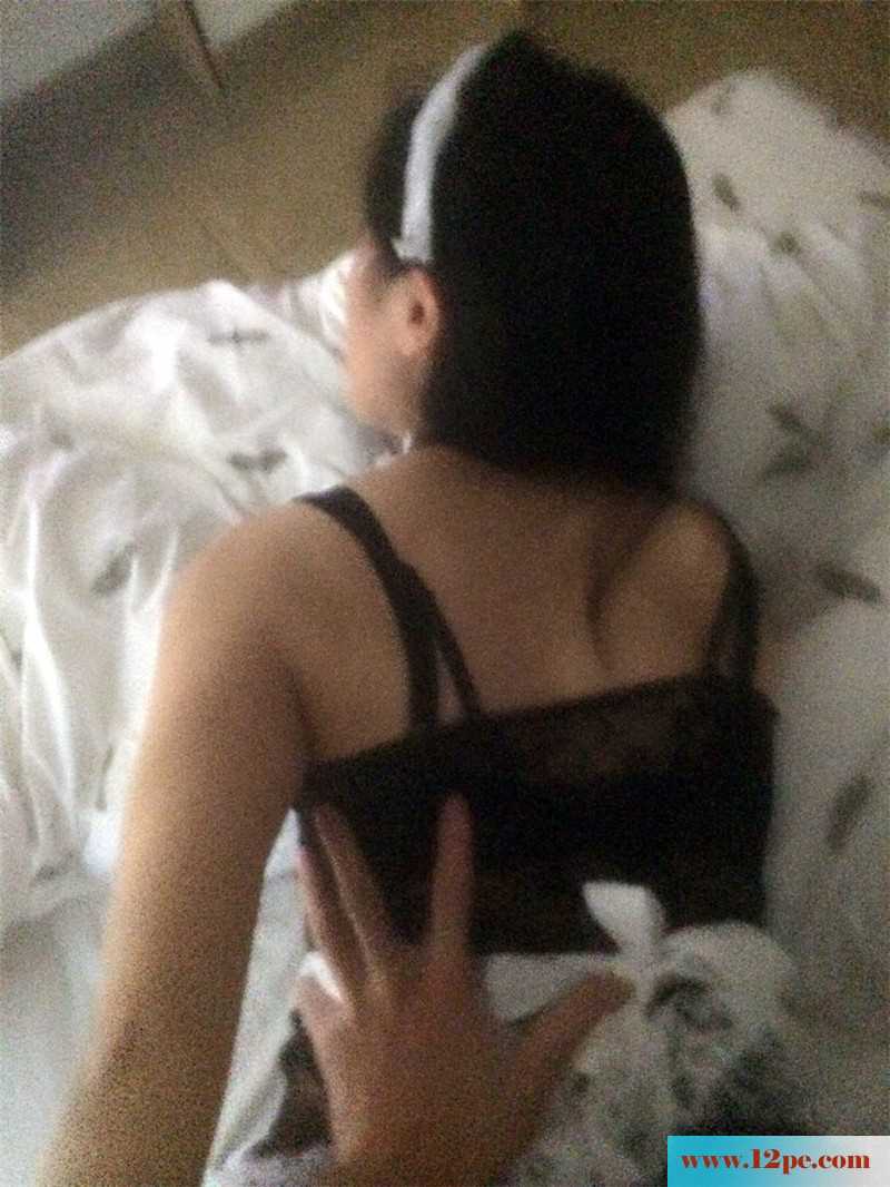 <!-- 标题采集开始 -->90后妹子女仆装和我大战(17P)<!-- 标题采集结束 -->