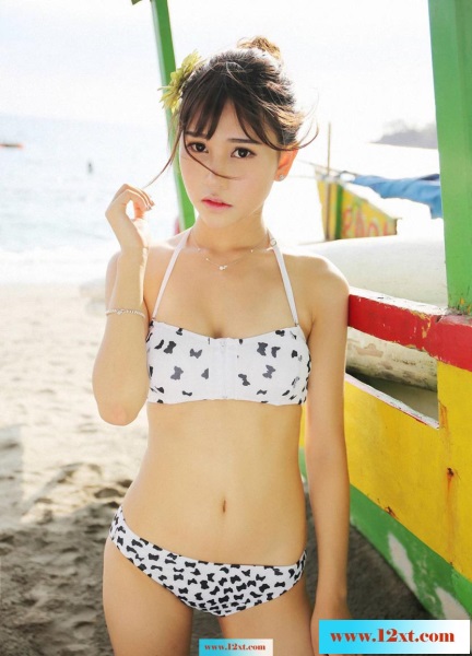 <!-- 标题采集开始 -->人如其名玲珑美眉(50P)<!-- 标题采集结束 -->