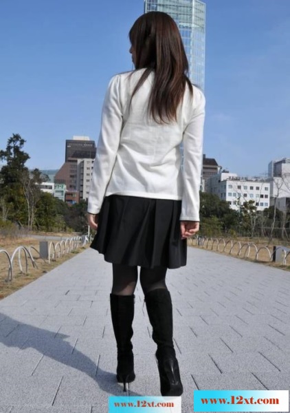 <!-- 标题采集开始 -->性感黑丝少妇的极品丝袜十足的韵味(15p)<!-- 标题采集结束 -->