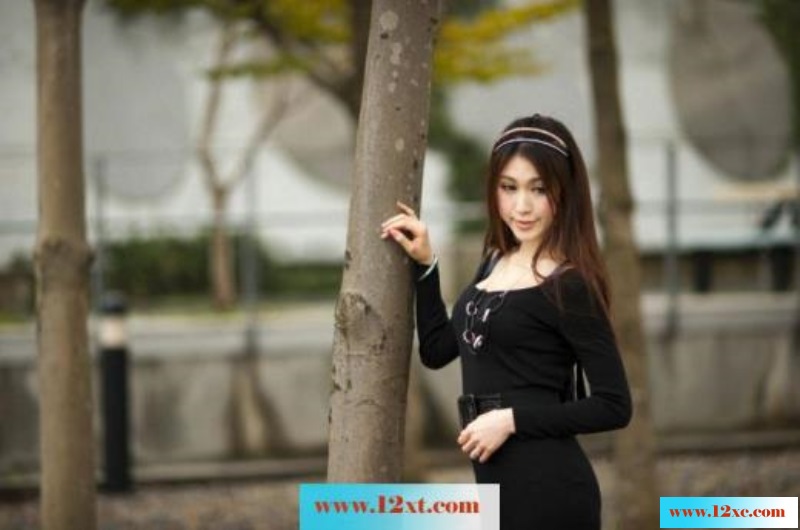 <!-- 标题采集开始 -->很自然的美女-一双腿很性感！-(24P)<!-- 标题采集结束 -->