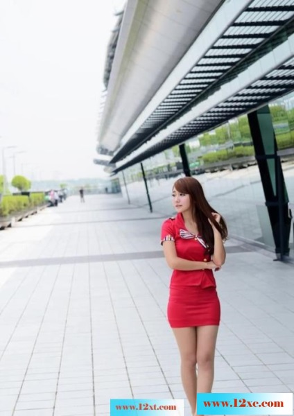 <!-- 标题采集开始 -->红色的空姐制服修长美腿，极度的诱惑(14p)<!-- 标题采集结束 -->