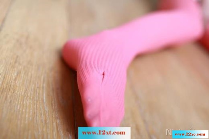 <!-- 标题采集开始 -->红色性感丝袜极品细腻修长美腿诱惑(13p)<!-- 标题采集结束 -->