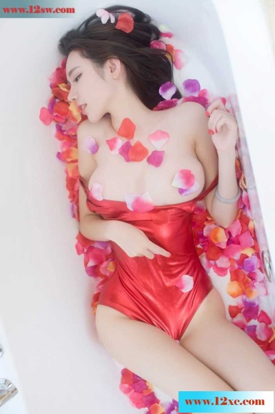 <!-- 标题采集开始 -->酥胸美人萌琪琪半裸艺术照行为大胆(50P)<!-- 标题采集结束 -->
