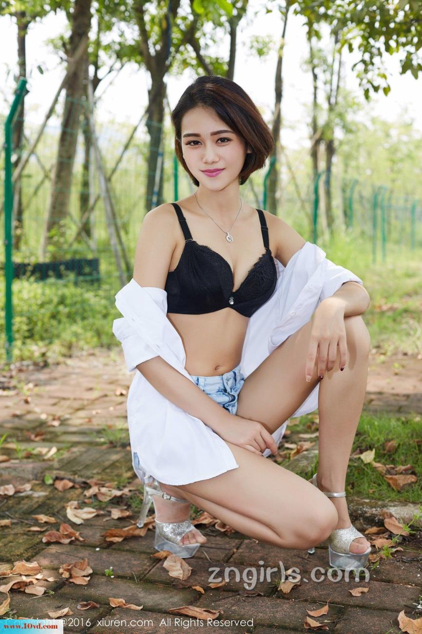 <!-- 标题采集开始 -->干练女脱掉外衣也是很诱人的【12P】<!-- 标题采集结束 -->