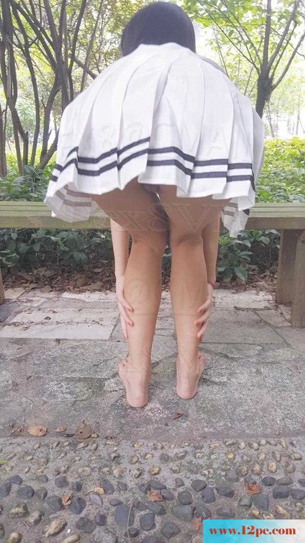 <!-- 标题采集开始 -->散散步，露骚逼(30P)<!-- 标题采集结束 -->