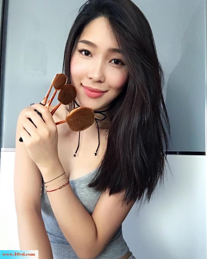 <!-- 标题采集开始 -->海边情挑比基尼马来西亚美女【15P】<!-- 标题采集结束 -->