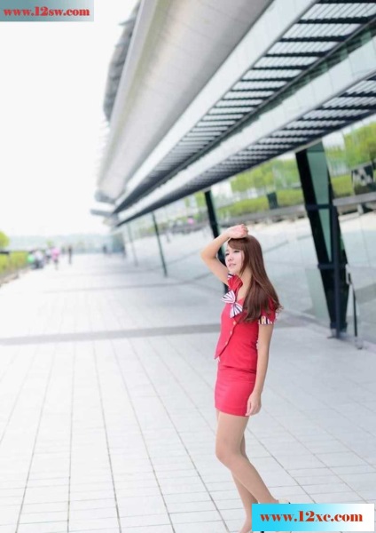 <!-- 标题采集开始 -->红色的空姐制服修长美腿，极度的诱惑(14p)<!-- 标题采集结束 -->