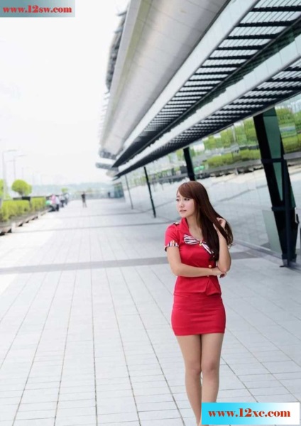 <!-- 标题采集开始 -->红色的空姐制服修长美腿，极度的诱惑(14p)<!-- 标题采集结束 -->