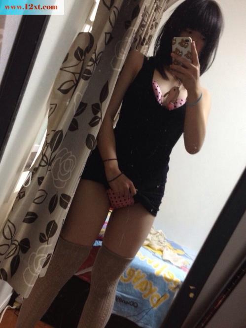 <!-- 标题采集开始 -->丽珊害羞~只能偷拍几张了(10P)<!-- 标题采集结束 -->