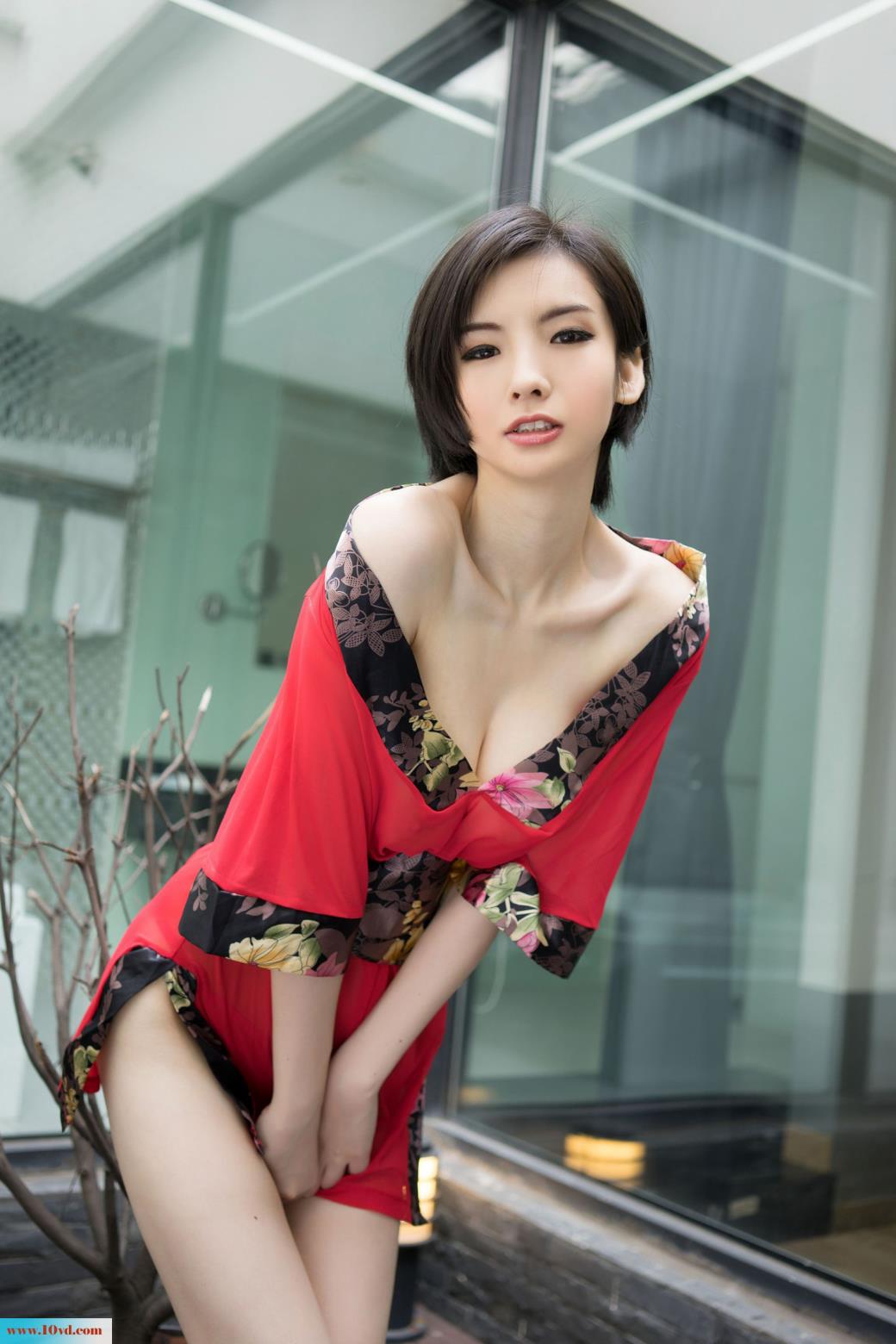 <!-- 标题采集开始 -->美佳妮妹妹展示完美娇好身材【10P】<!-- 标题采集结束 -->