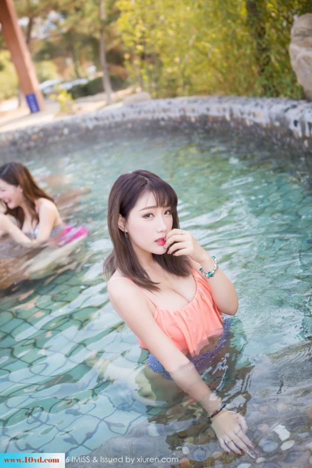 <!-- 标题采集开始 -->丝惑包臀酥胸诱人美女【10P】<!-- 标题采集结束 -->