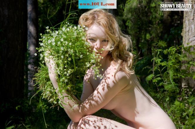 <!-- 标题采集开始 -->天使的美躯配上金发的妖娆-(20P)<!-- 标题采集结束 -->