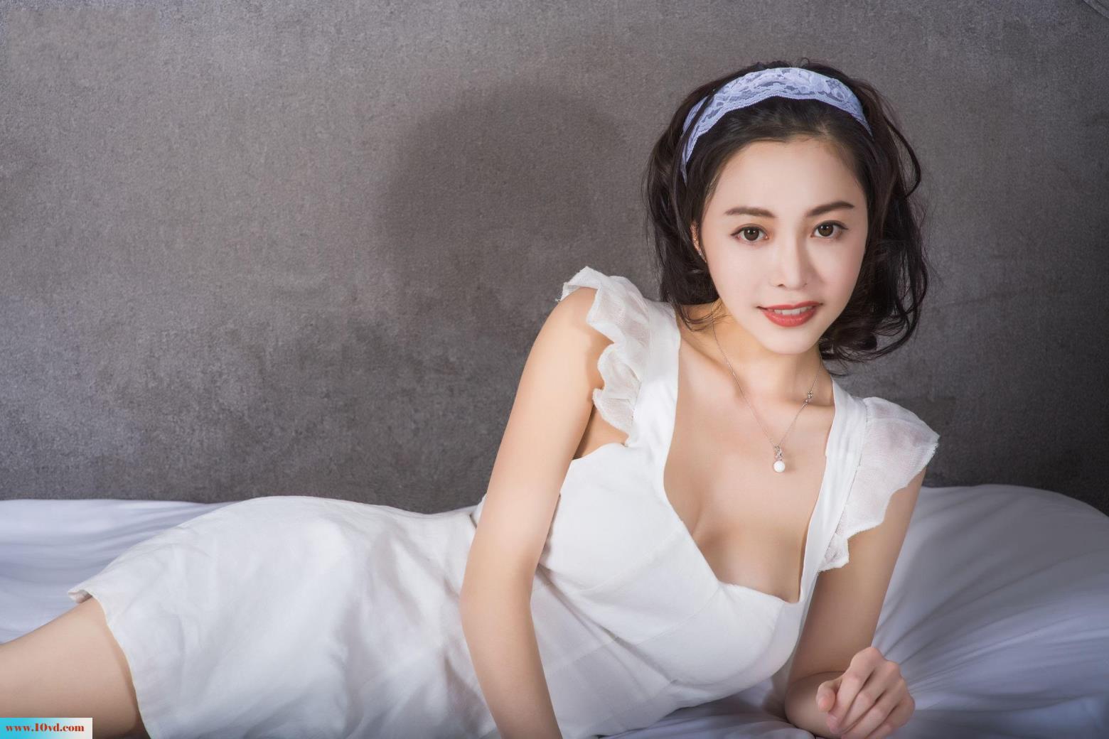 <!-- 标题采集开始 -->外露极品大胸性感女人【15P】<!-- 标题采集结束 -->