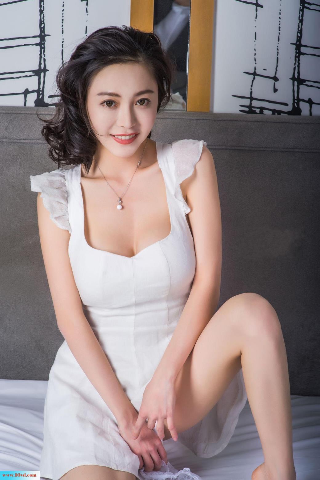 <!-- 标题采集开始 -->外露极品大胸性感女人【15P】<!-- 标题采集结束 -->