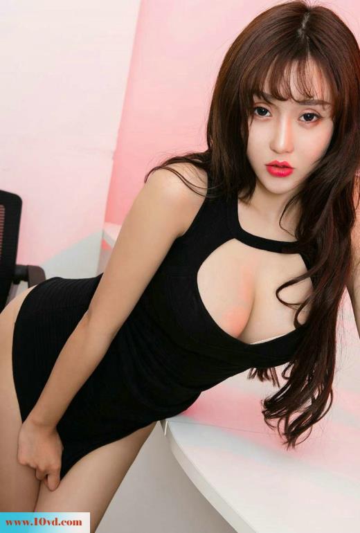 <!-- 标题采集开始 -->半开胸露乳极品尤物【10P】<!-- 标题采集结束 -->