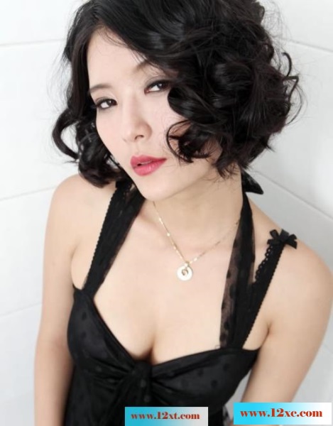<!-- 标题采集开始 -->吸烟的女人湿漉漉的媚惑(12p)<!-- 标题采集结束 -->