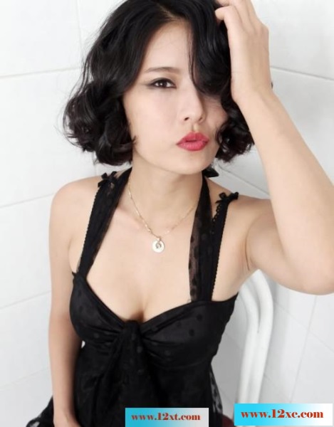 <!-- 标题采集开始 -->吸烟的女人湿漉漉的媚惑(12p)<!-- 标题采集结束 -->