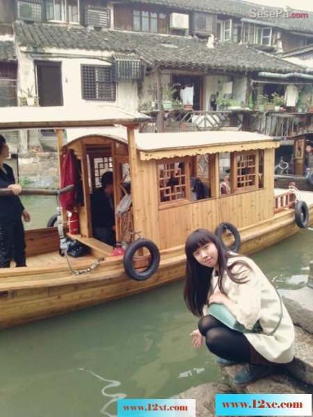 <!-- 标题采集开始 -->喜欢穿厚丝袜的小欲女街景生活照(13p)<!-- 标题采集结束 -->