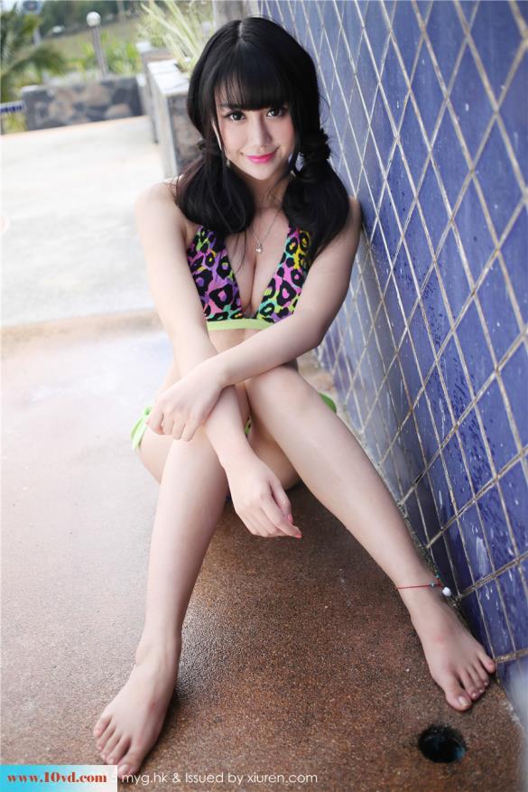 <!-- 标题采集开始 -->七彩比基尼美女青儿【10P】<!-- 标题采集结束 -->