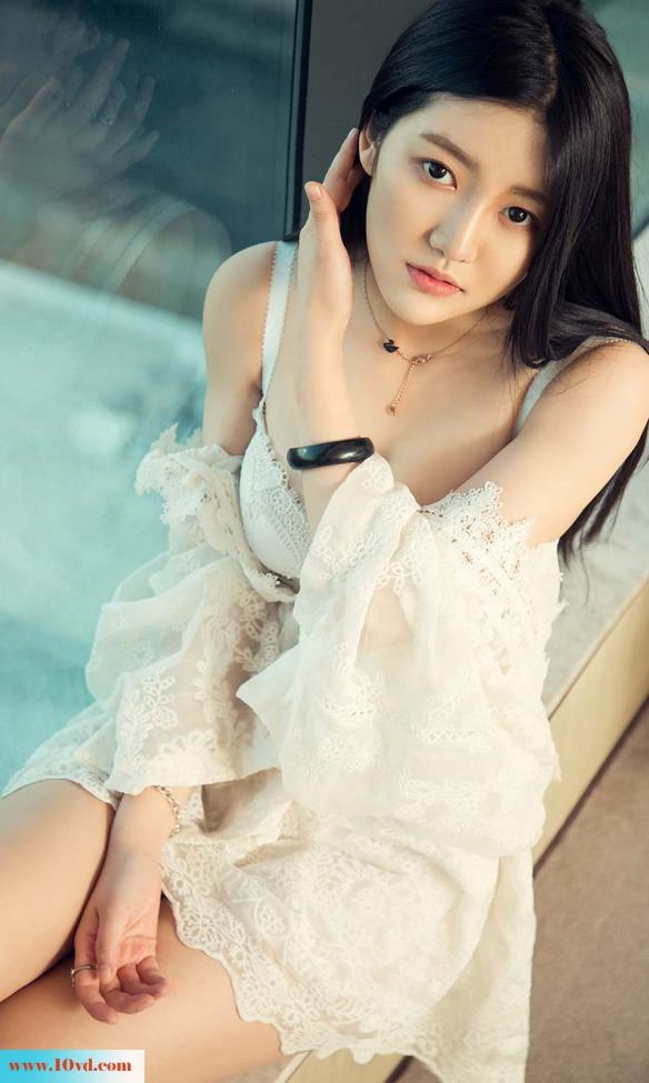 <!-- 标题采集开始 -->清高白纯美女居性感秀【10P】<!-- 标题采集结束 -->