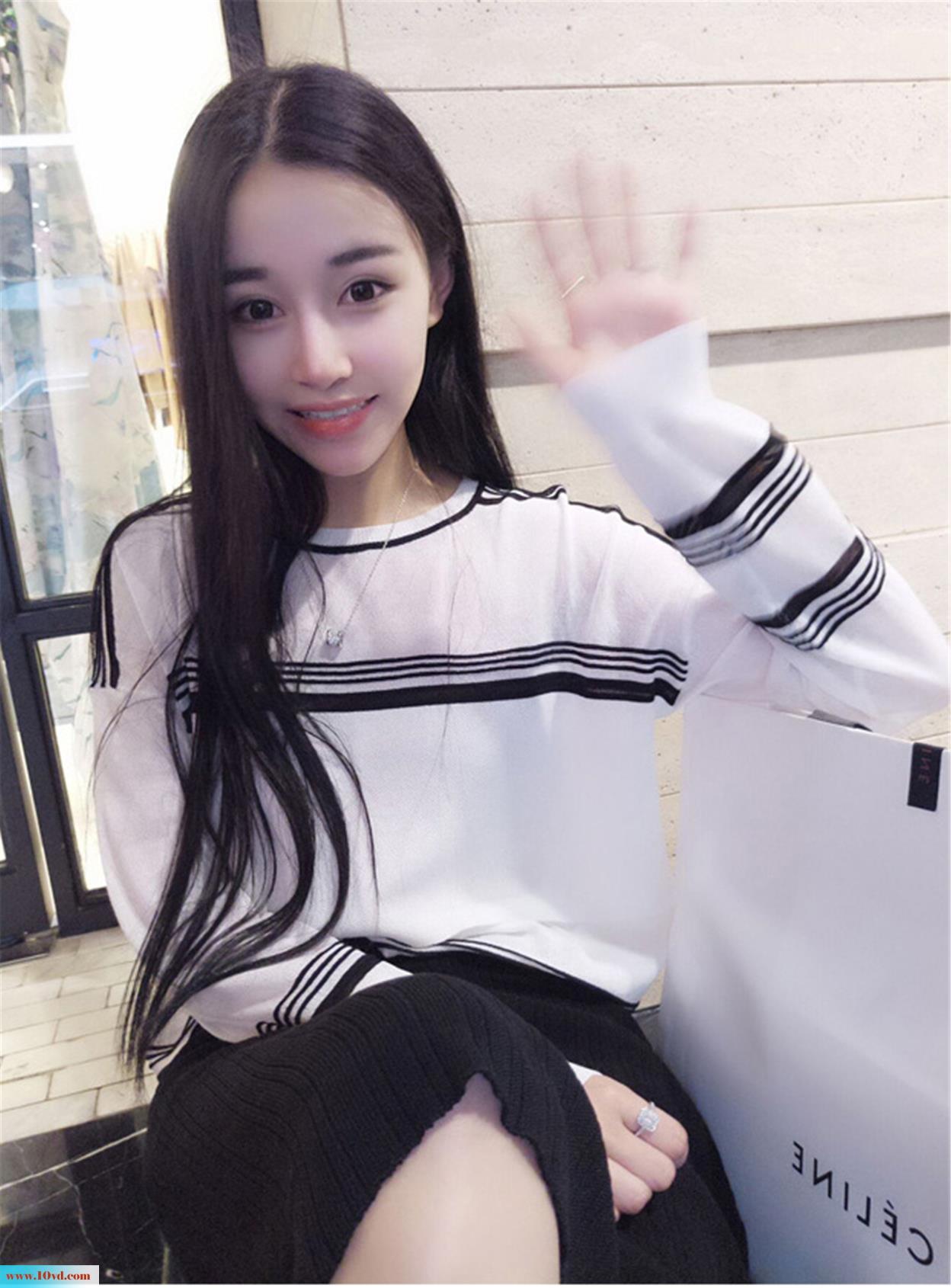 <!-- 标题采集开始 -->清新直发纯美校花【17P】<!-- 标题采集结束 -->