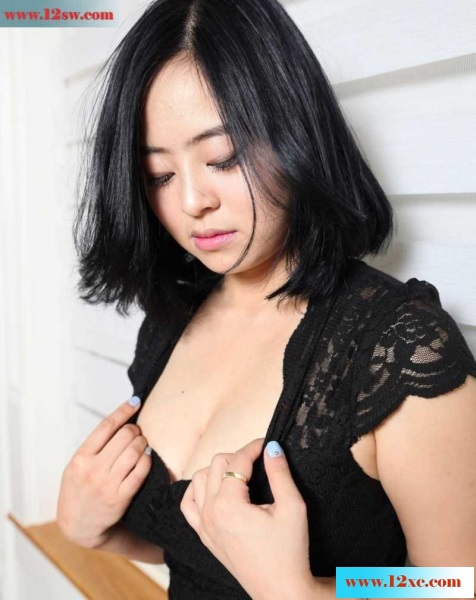 <!-- 标题采集开始 -->丰满的韩国美眉肉丝露底私拍(15p)<!-- 标题采集结束 -->