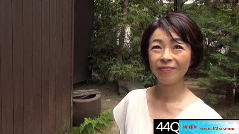 <!-- 标题采集开始 -->虽然年纪有点大不过咪咪还依旧是弹性十足哦(<!-- 标题采集结束 -->