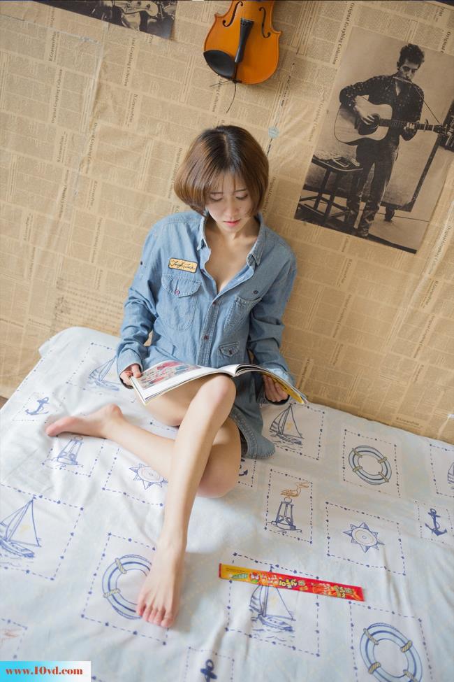 <!-- 标题采集开始 -->微敞出的别样美丽短发酥胸女【11P】<!-- 标题采集结束 -->