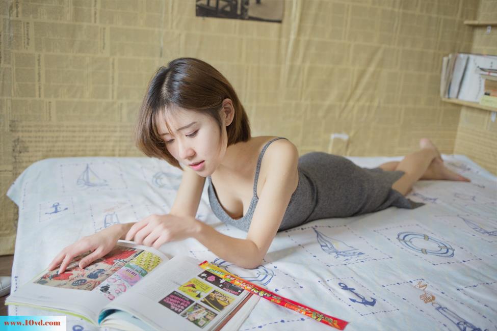 <!-- 标题采集开始 -->微敞出的别样美丽短发酥胸女【11P】<!-- 标题采集结束 -->