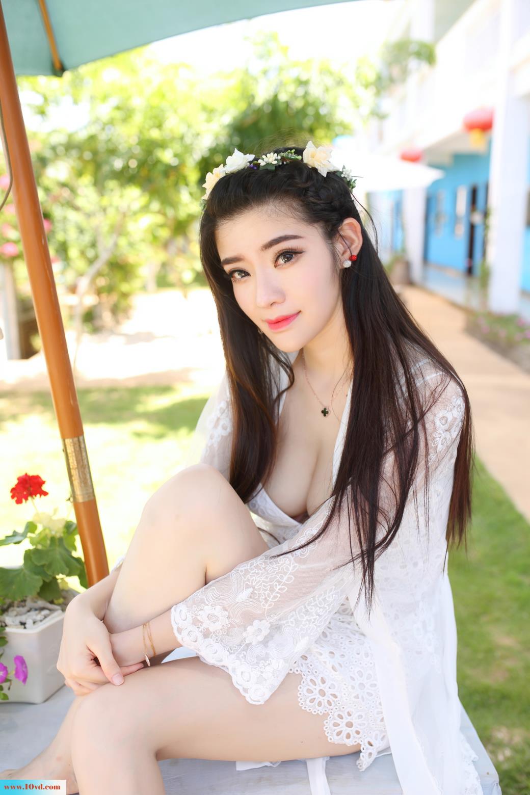 <!-- 标题采集开始 -->夏情喷血撩人极品大胸美女【13P】<!-- 标题采集结束 -->