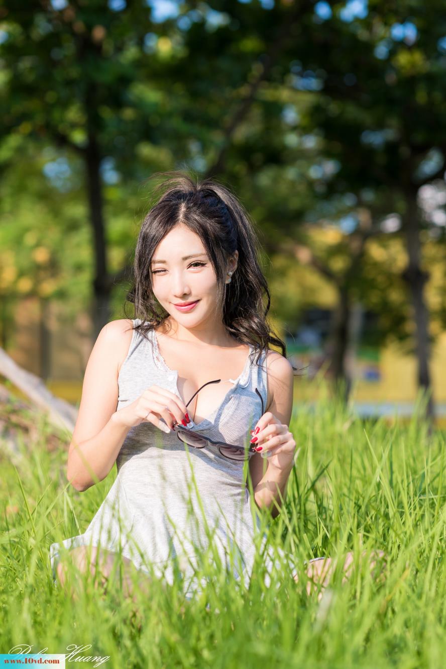 <!-- 标题采集开始 -->香肩锁骨性感美女集【14P】<!-- 标题采集结束 -->