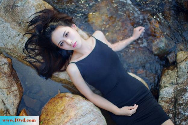 <!-- 标题采集开始 -->香肩锁骨性感美女集【14P】<!-- 标题采集结束 -->