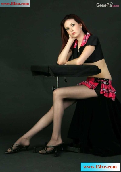 <!-- 标题采集开始 -->很靓丽西洋女的黑丝美腿(13p)<!-- 标题采集结束 -->