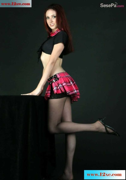 <!-- 标题采集开始 -->很靓丽西洋女的黑丝美腿(13p)<!-- 标题采集结束 -->
