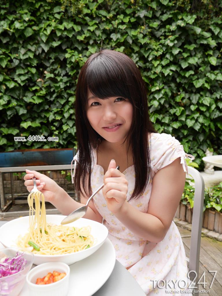 <!-- 标题采集开始 -->多美白嫩可爱的少女也少不了男人的毒手(26P)<!-- 标题采集结束 -->