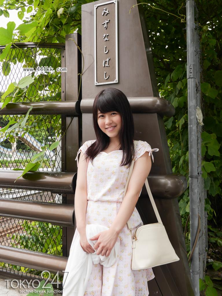 <!-- 标题采集开始 -->多美白嫩可爱的少女也少不了男人的毒手(26P)<!-- 标题采集结束 -->