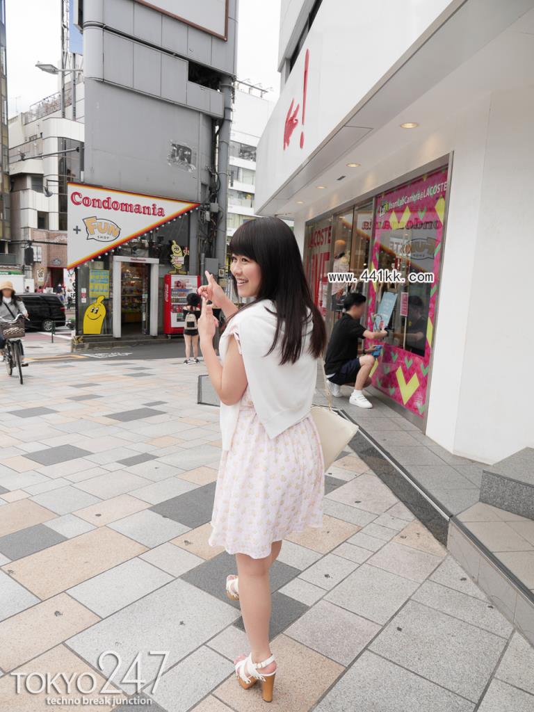 <!-- 标题采集开始 -->多美白嫩可爱的少女也少不了男人的毒手(26P)<!-- 标题采集结束 -->